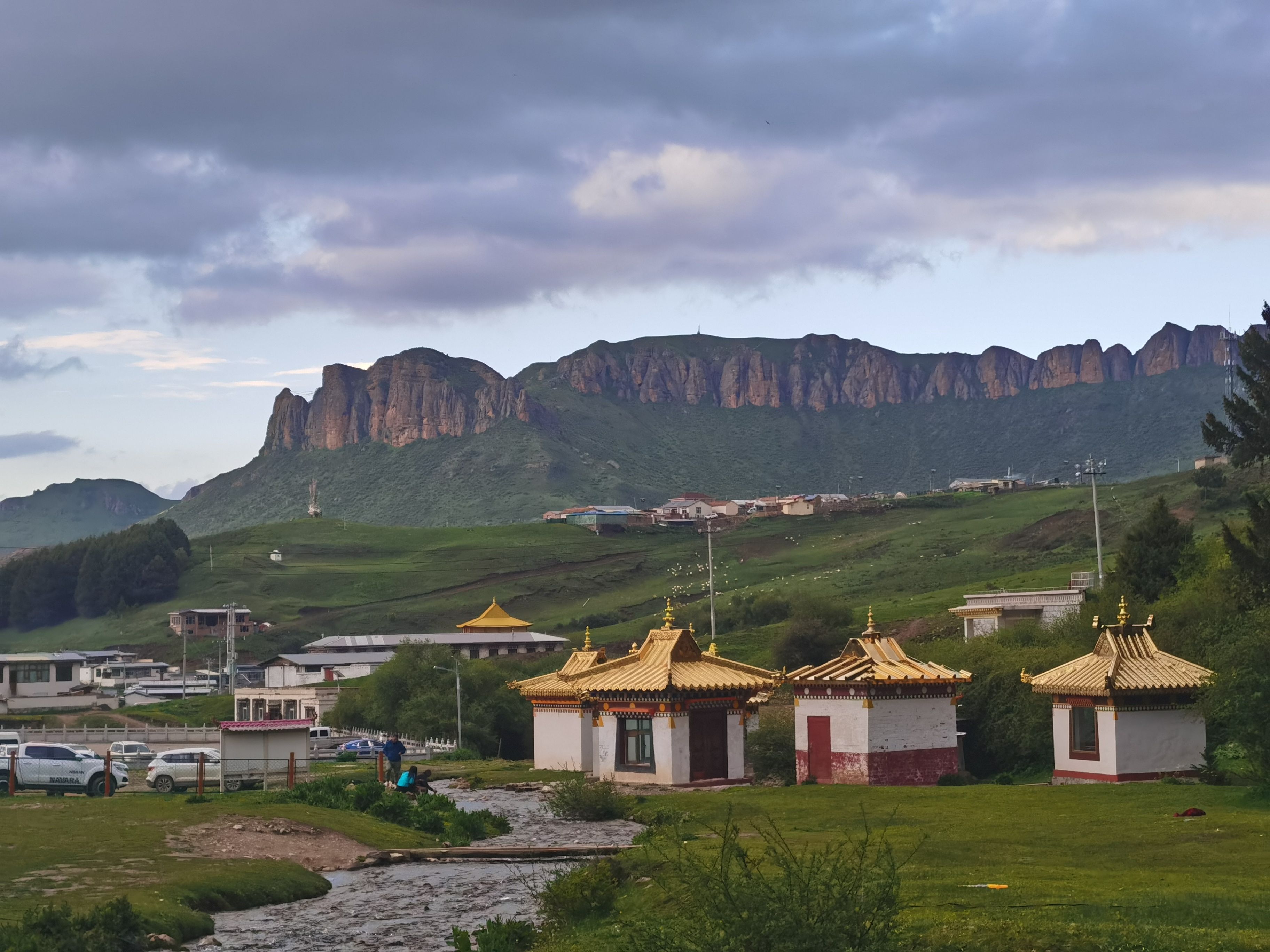 郎木寺大峡谷风景区图片