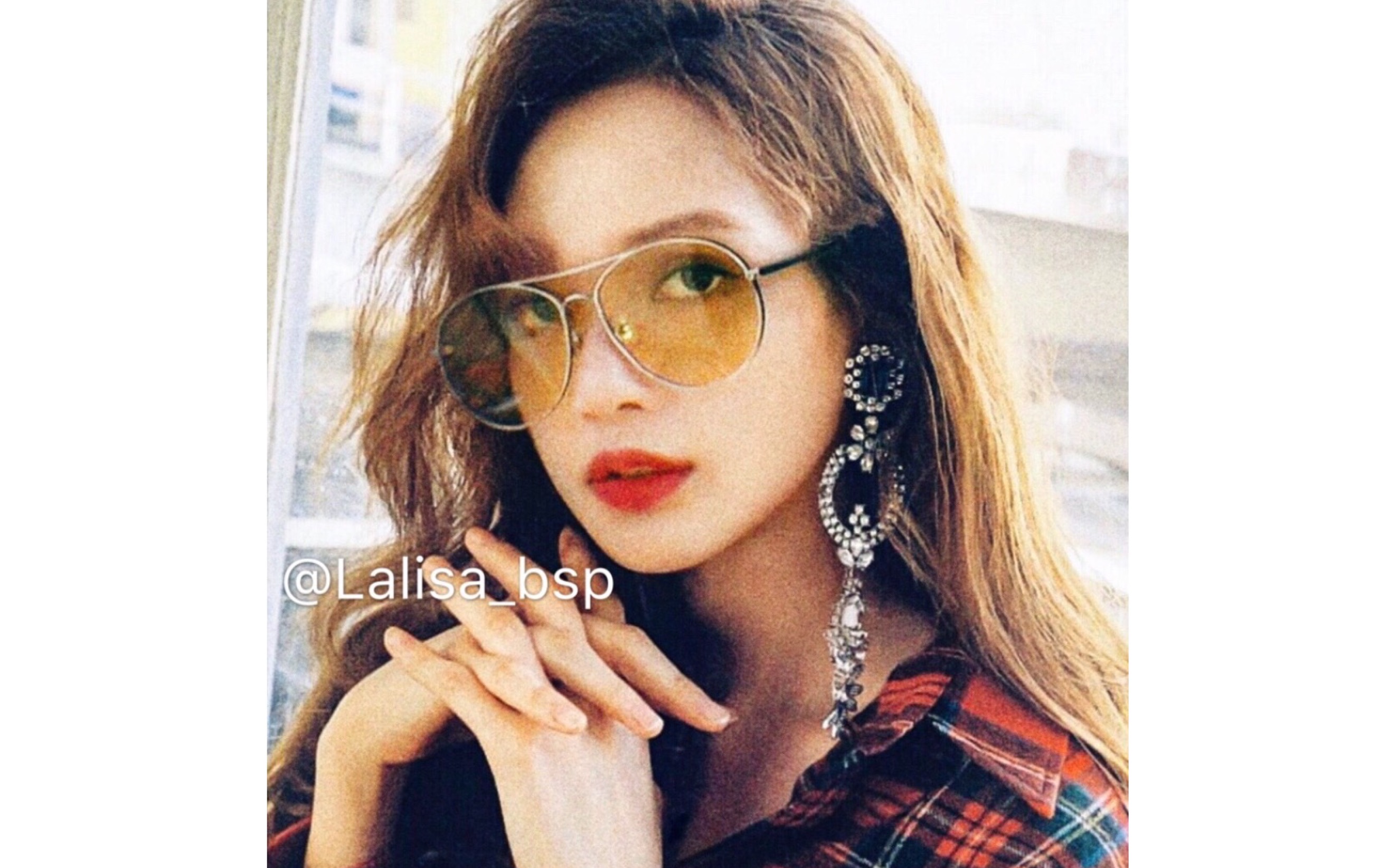 blackpinklisa日本mini杂志拍摄花絮粉墨雪碧广告路透