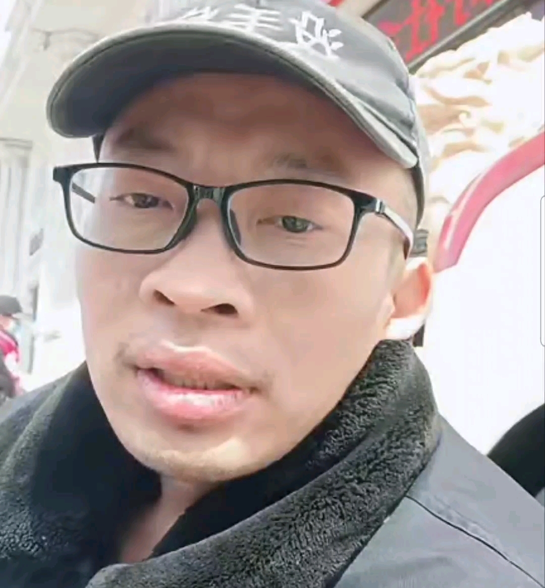 残龙开工遇戴维董事长脸色大变慌张下播