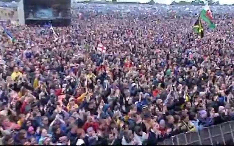 [图]【KEANE】 Everybody's Changing 格拉斯顿伯里音乐节 Glastonbury Festival 2004