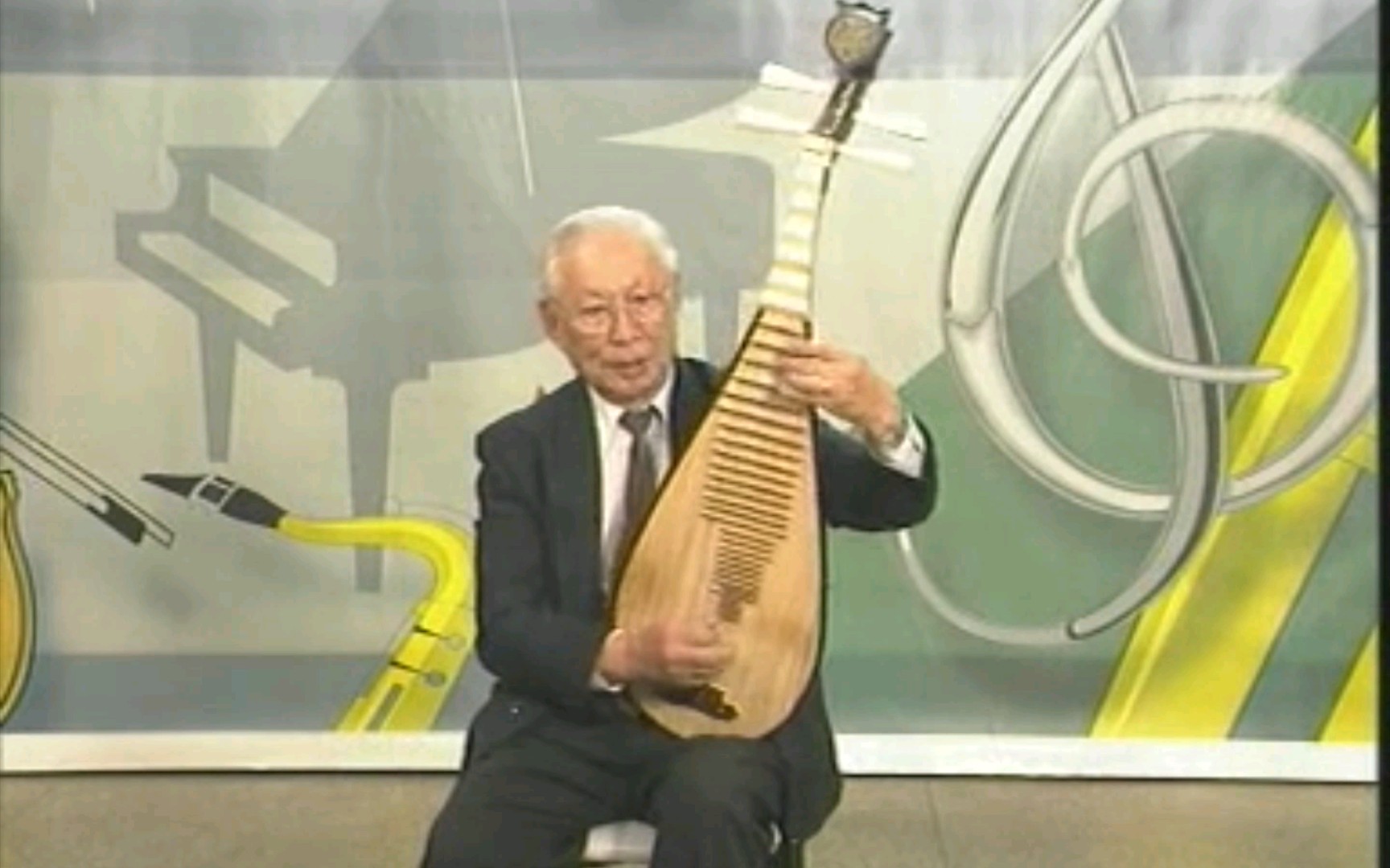 【琵琶】林石城 独奏《高山流水》_哔哩哔哩_bilibili