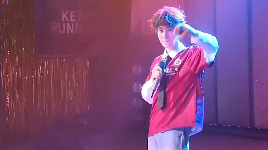 张真源范丞丞你俩相爱相杀 那我干嘛