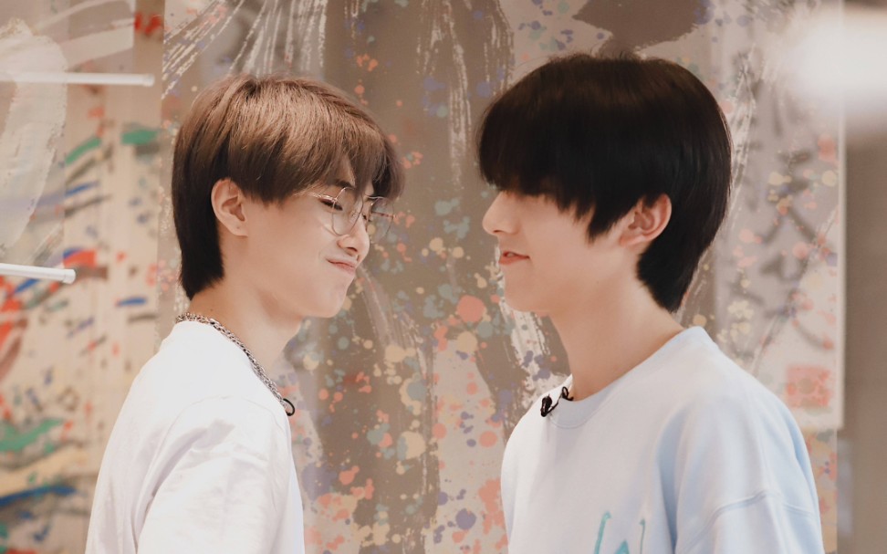 震义林然左林杰郭震712撒糖事件少年之名茶颜悦色一日店长活动