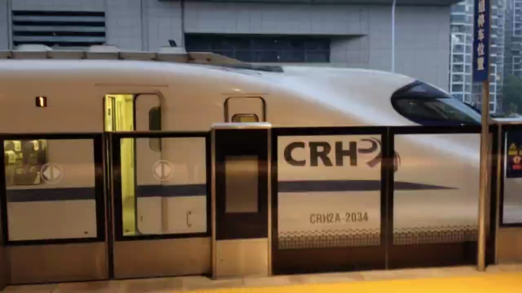 【中國鐵路】【crh】crh2a-2034出南湖東站 和諧號川崎e2系1000番臺