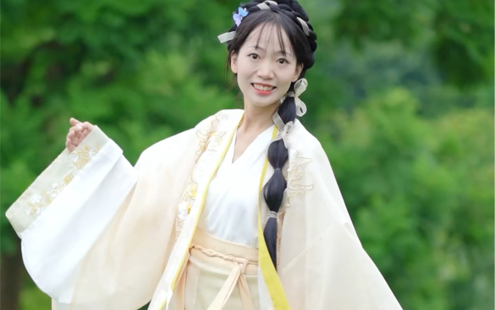 汉服种草试穿|花无笔海莲幻兽晋制可可爱爱_哔哩哔哩_bilibili