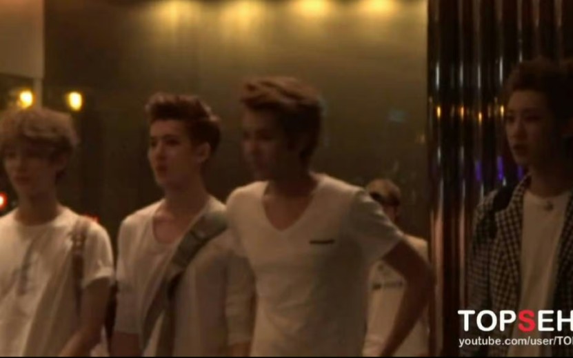 【鹿晗】【exo】四大门面偶遇逛街同框图大概,感觉是很多人没见过系列