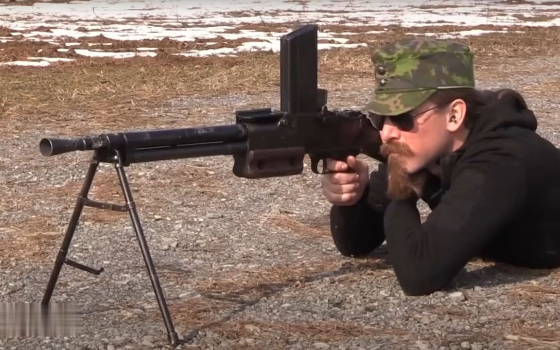 比捷克式早两年的法国式,承载法兰西武器的希望,fm24/29轻机枪