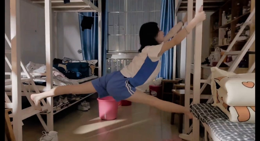 深圳中学女学生