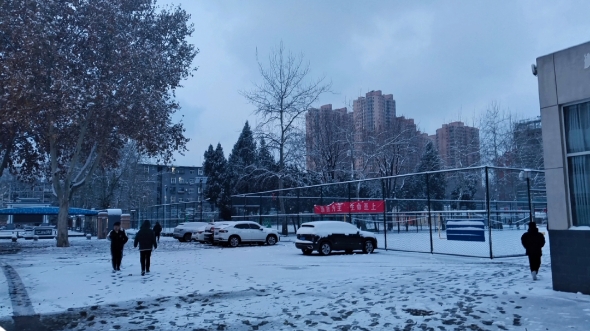 早晚石家莊雪景