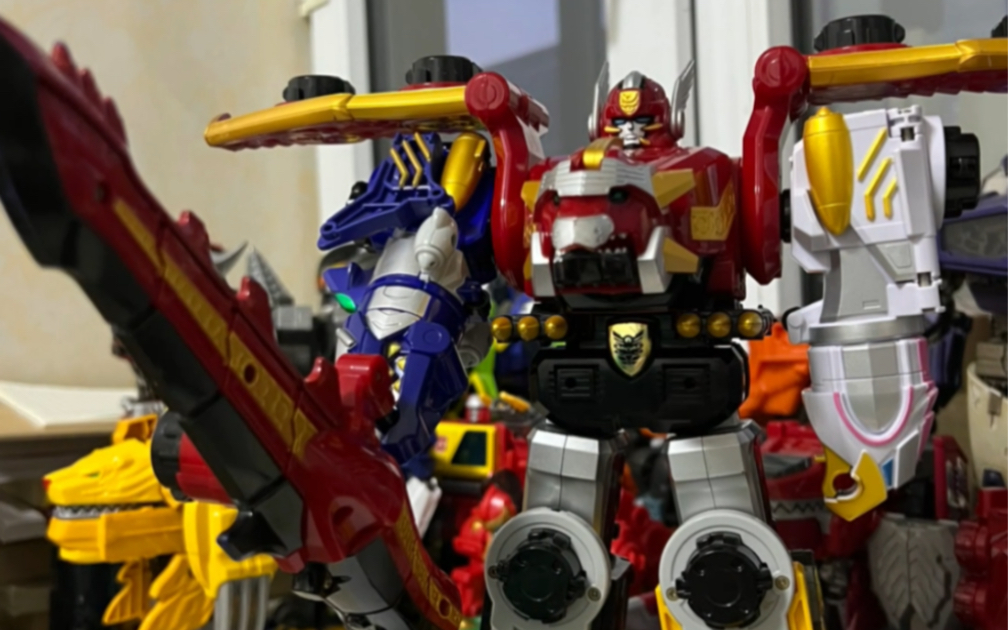 天装战队dx护星巨人