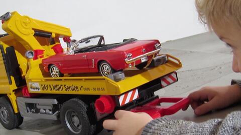 BRUDER Toys, bruder 03750 - Man TGS Tow Truck, Explanation by Jack