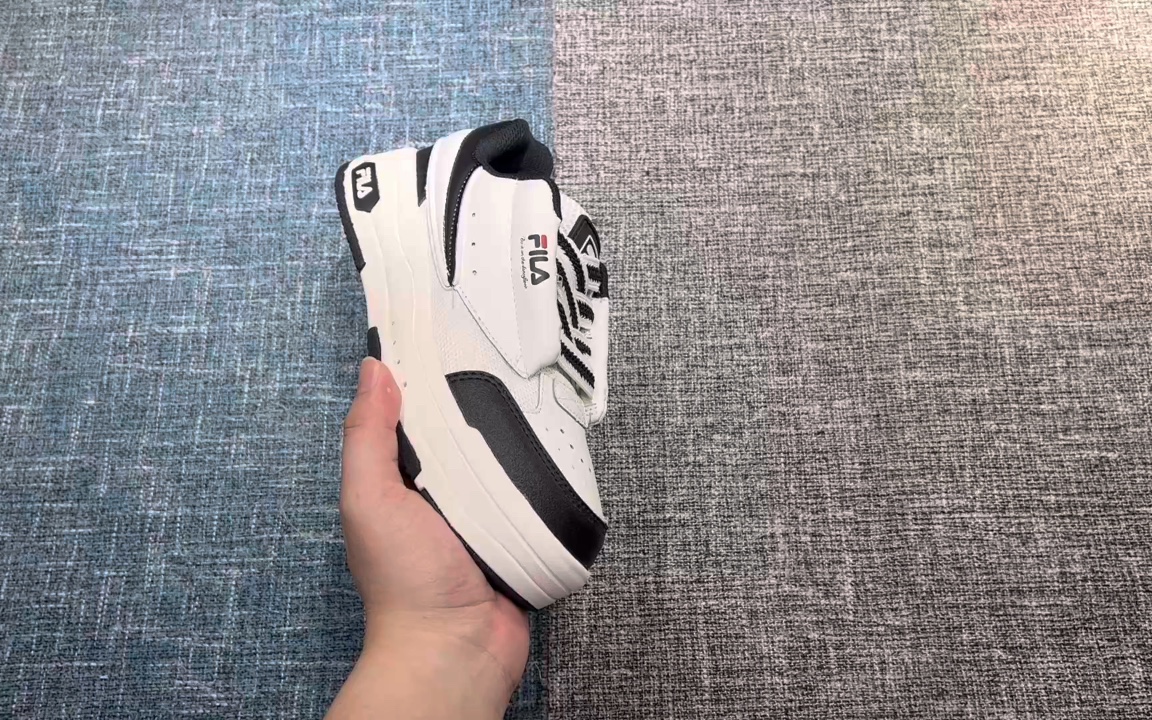 fila斐乐官方女鞋跑步鞋2022秋新款百搭复古运动鞋老爹鞋