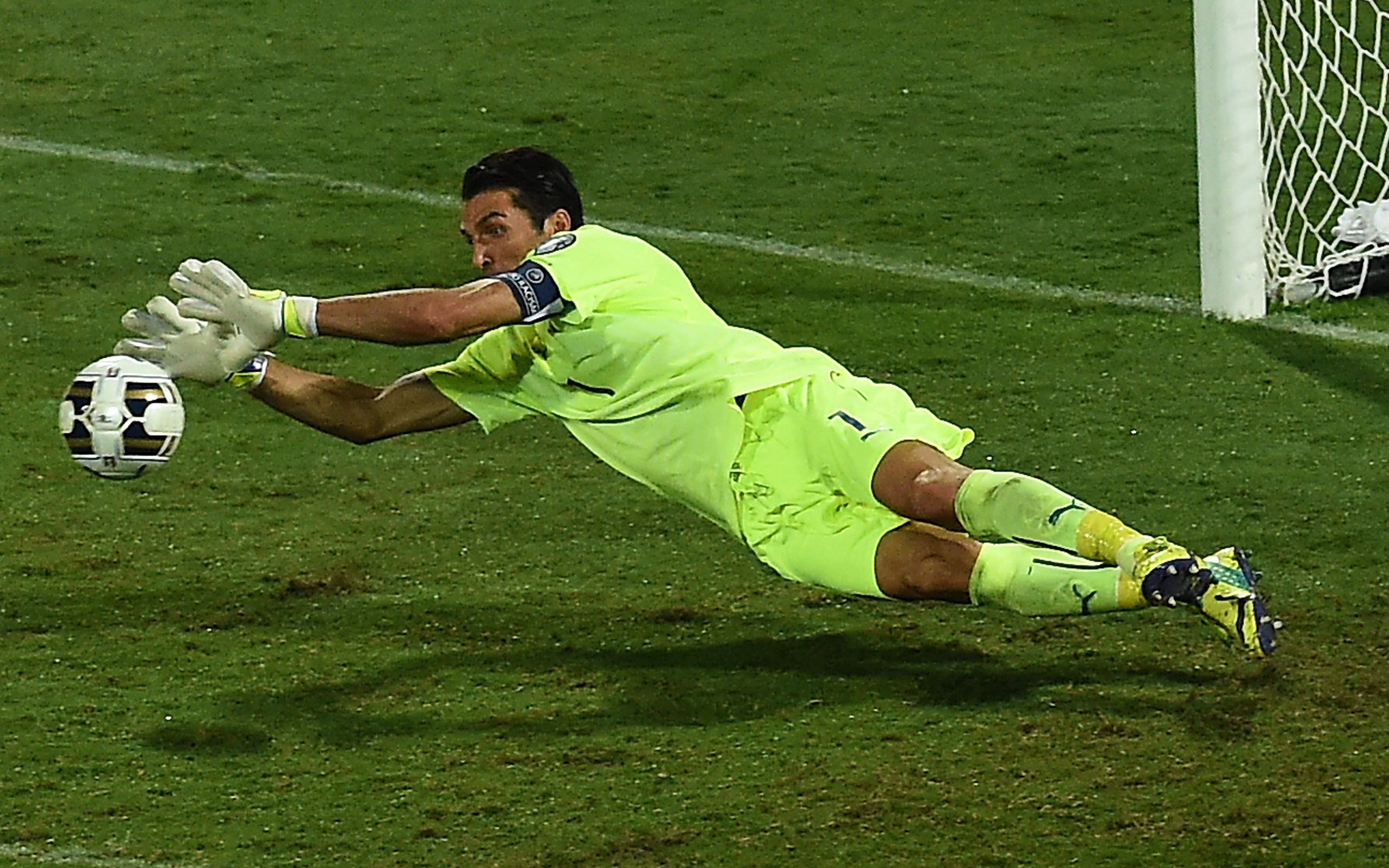 活动  盘点门将那些极具实力的扑救,反应迅速的神扑救