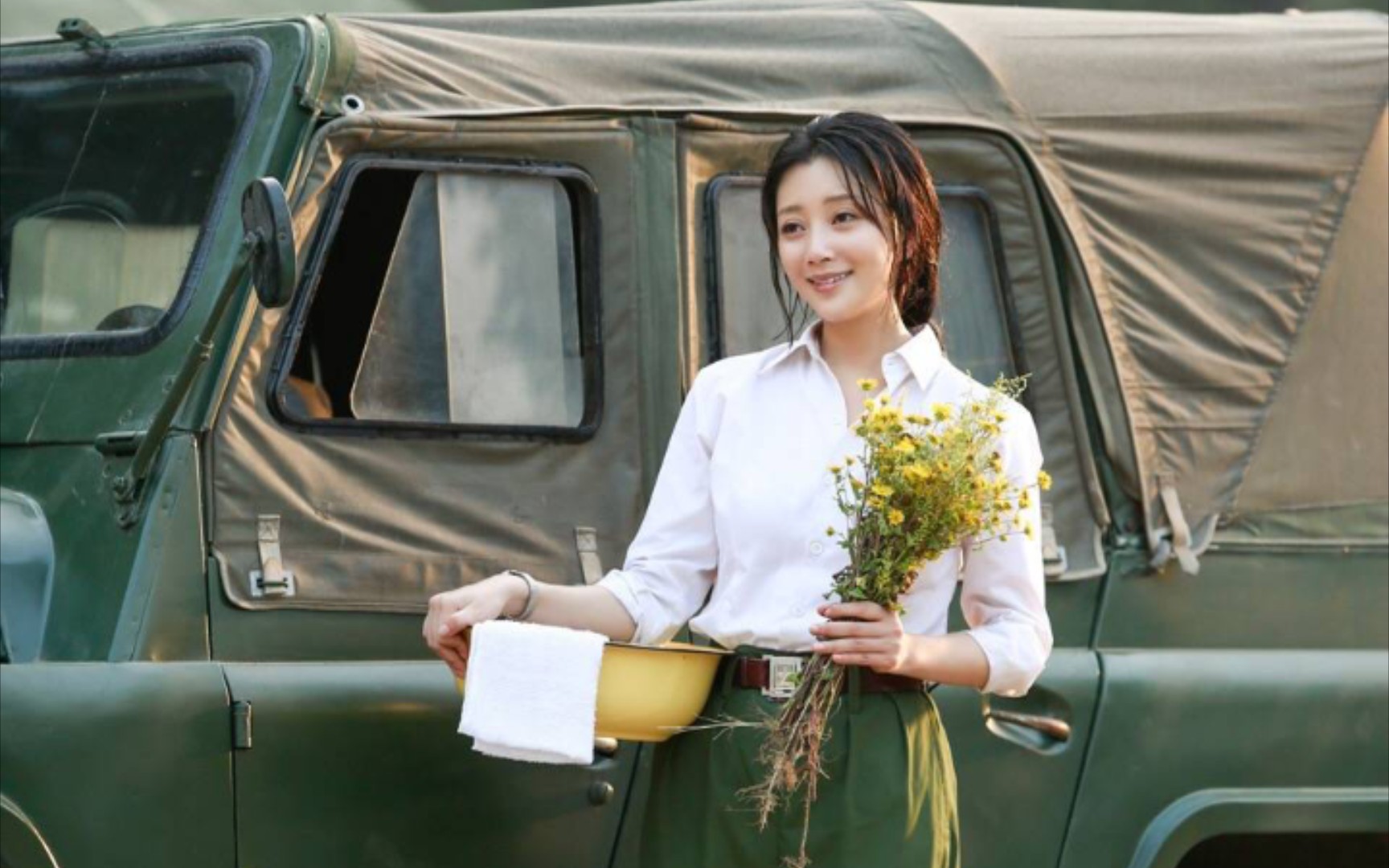 殷桃你迟到的许多年莫莉12集cut