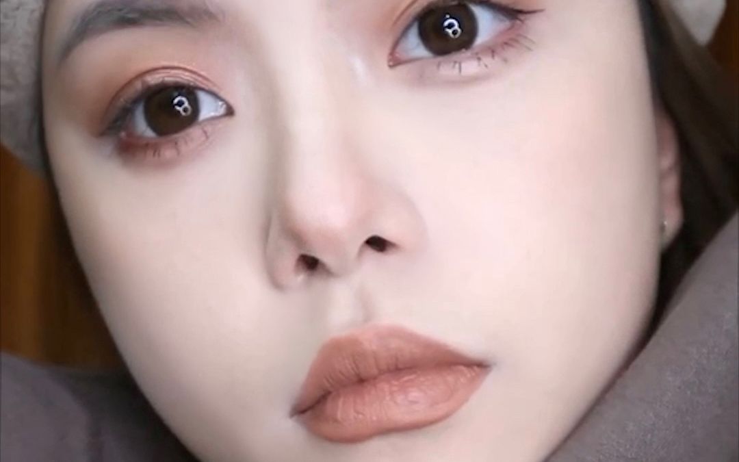 活动  亲测薄唇的欧美唇速成大法,有点意思.