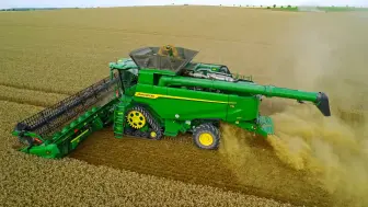 Скачать видео: 约翰迪尔（John Deere） T5和T6收割机：最高水平的收割