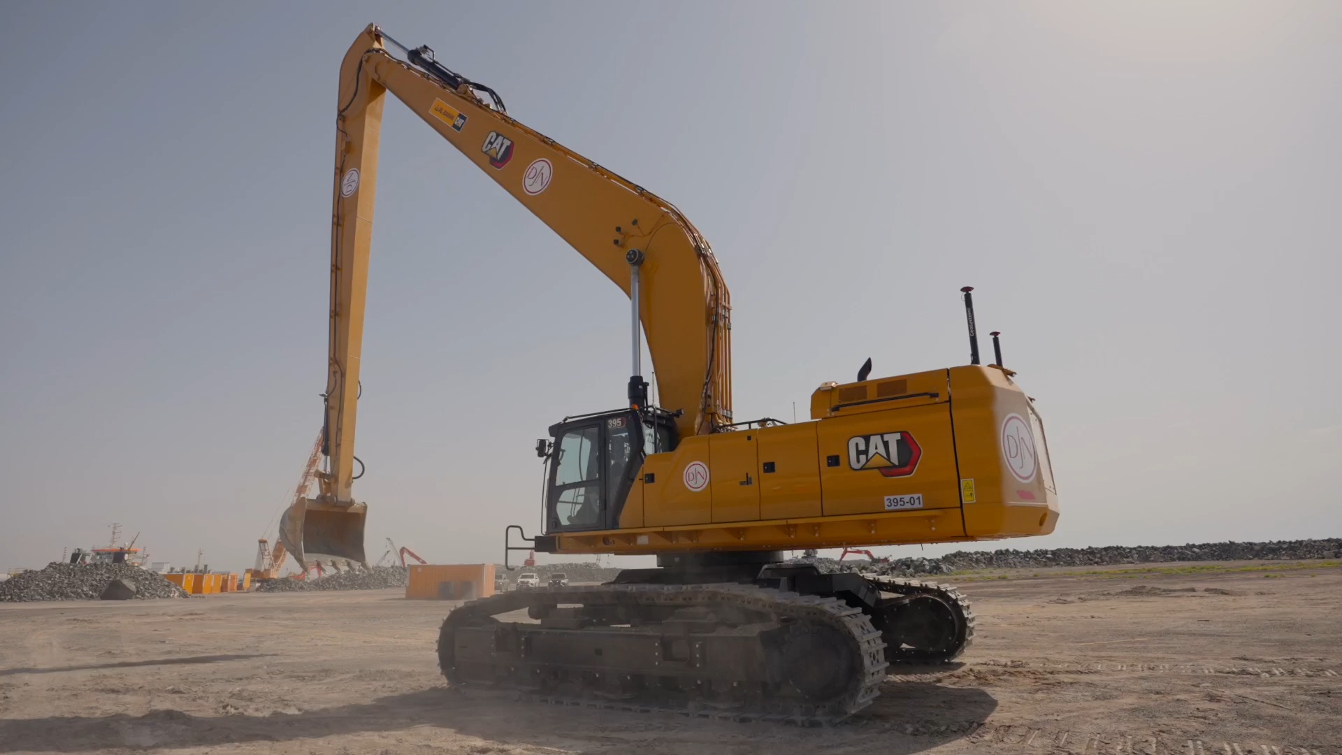 卡特彼勒 cat 395 lre 长臂挖掘机