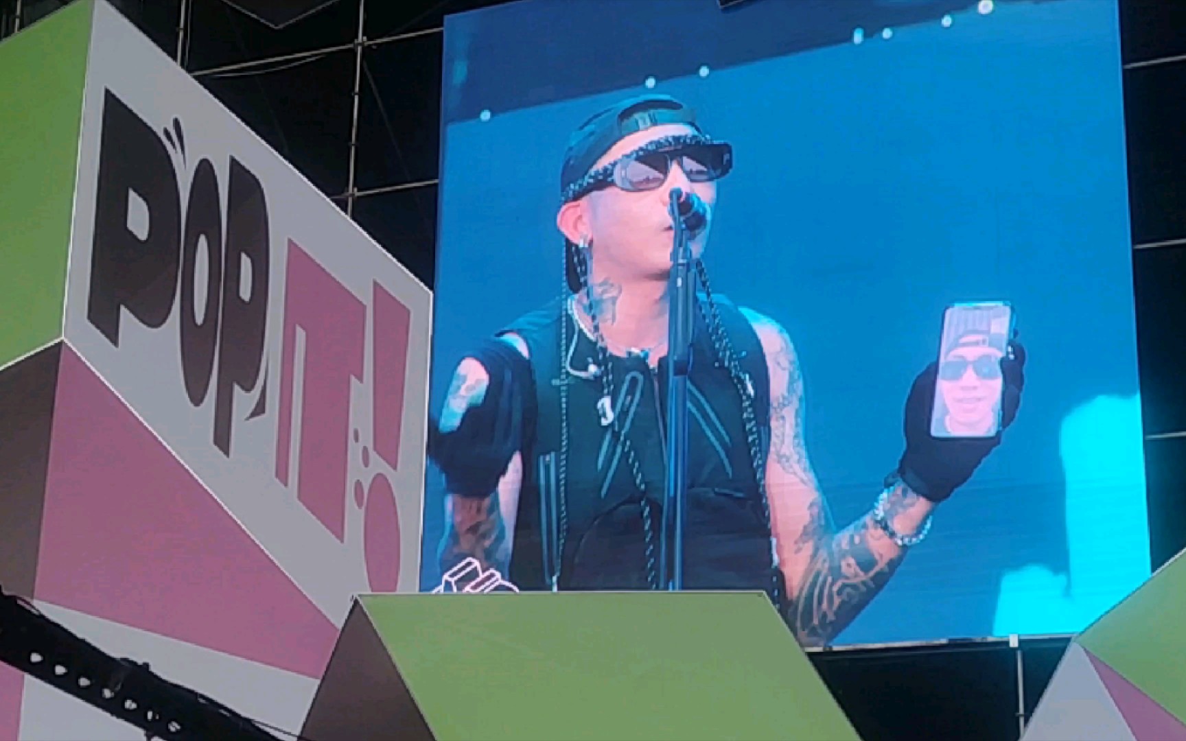 咖啡壶视频连线刘聪起唱《经济舱》