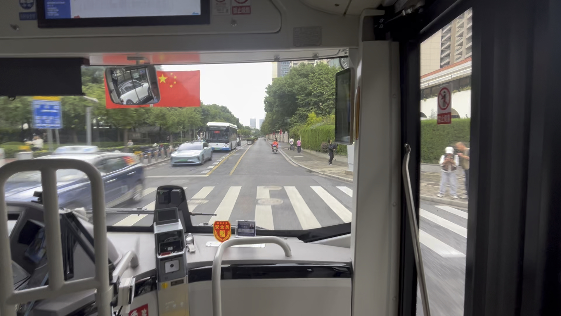 今日运转上海陆家嘴网约公交S9G小蓝金刚乘坐体验运行实录