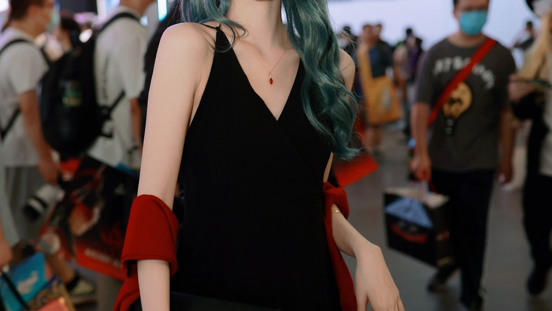 cj漫展返图 cos角色:女神异闻录 新岛冴 模特:mikea