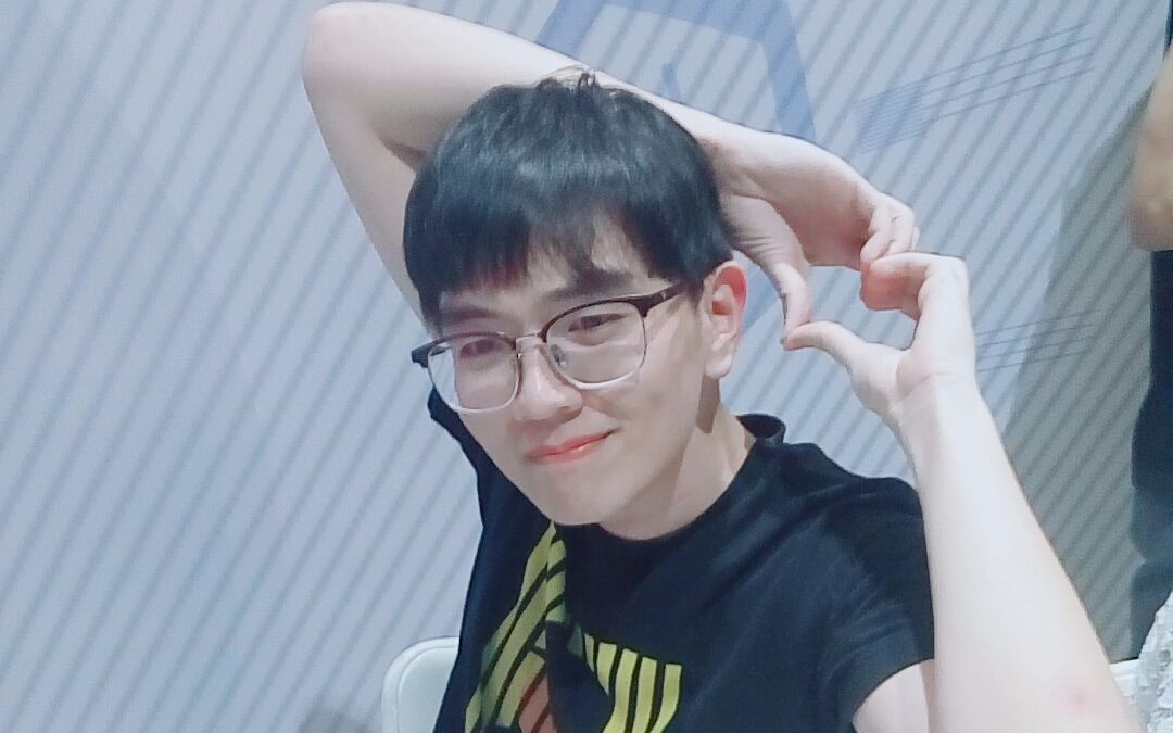 当中国boy允星河遇上死亡辣条2.