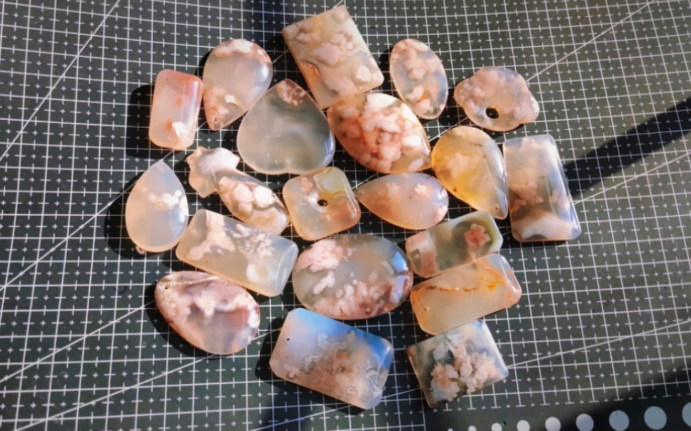 【出材料】樱花玛瑙吊坠20个100包邮非偏