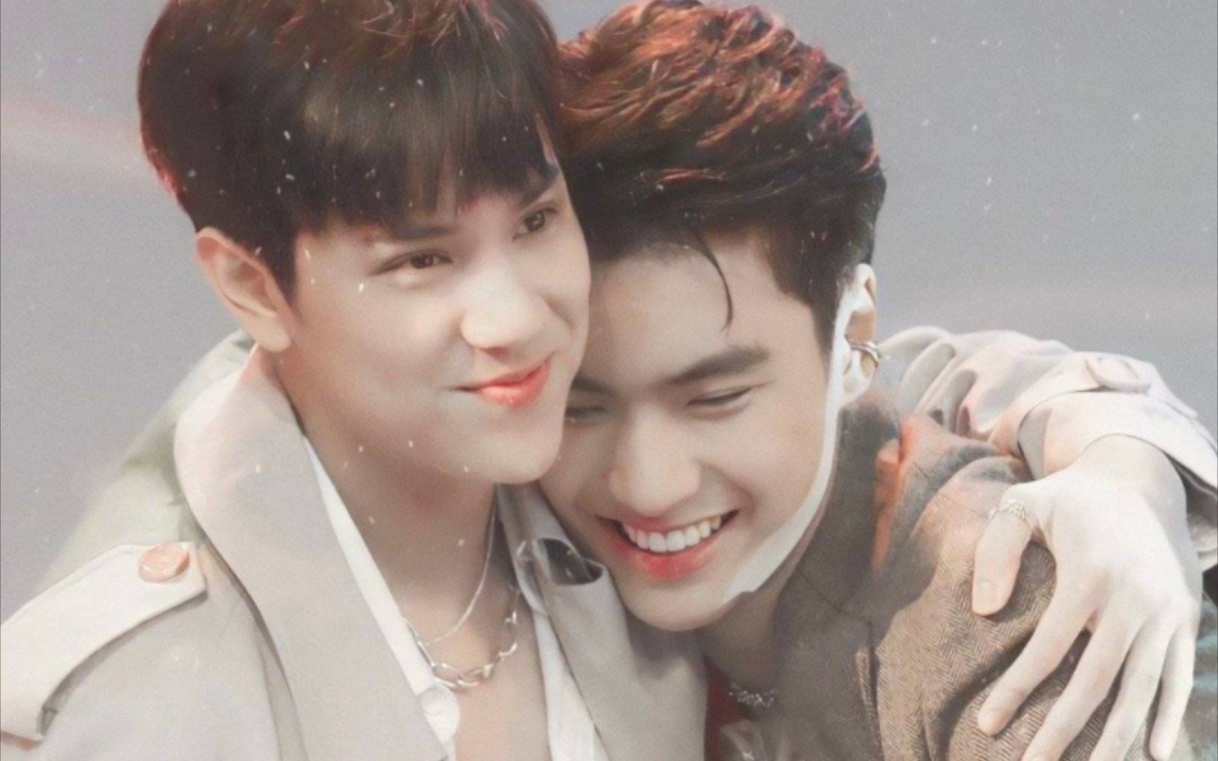 ohmnanon炳南新款卫衣照感受下颜狗的快乐撒花cp高甜哦