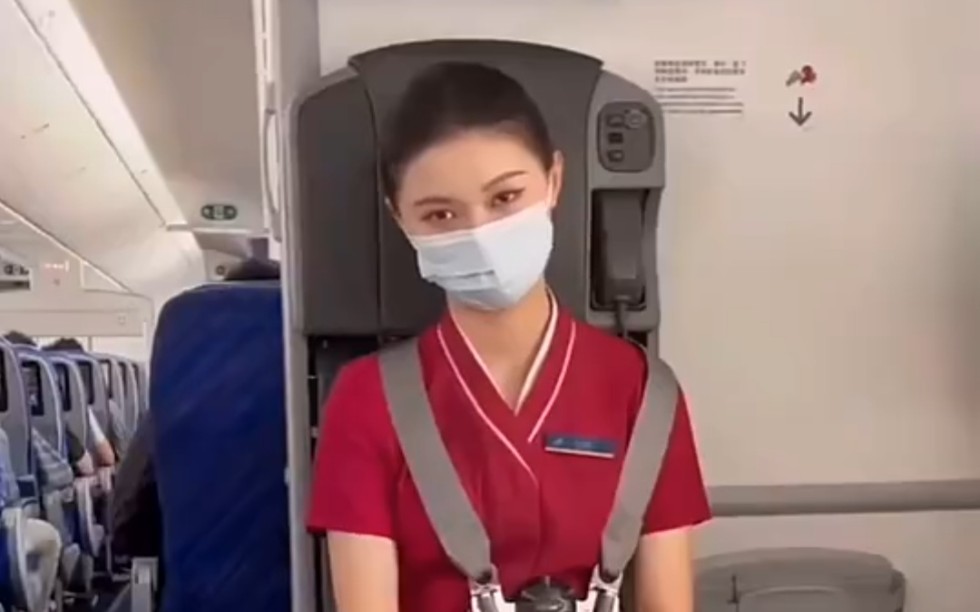 绝对要收藏的如何坐飞机选座位坐在空姐对面让美丽伴你一路