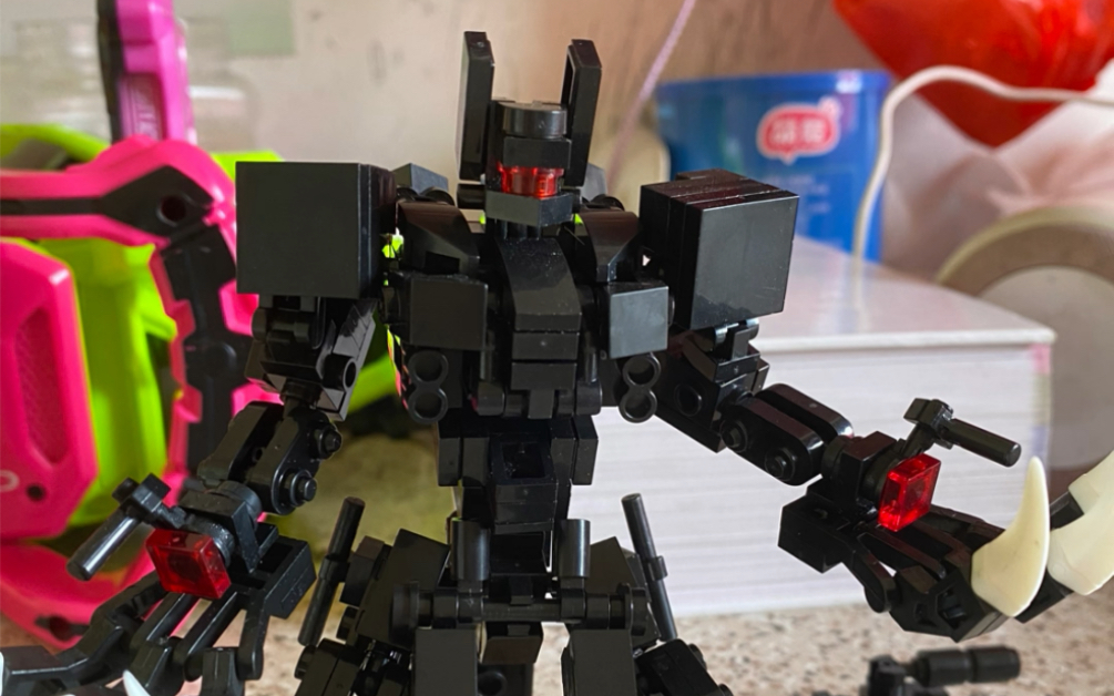 [乐高/机甲]一个小型,但超帅的机甲(机甲甲身体可以放零件)