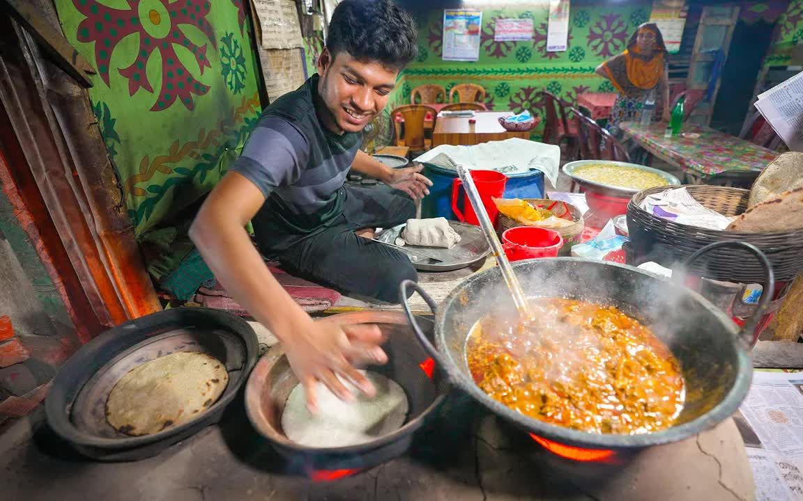 [图]最美味的孟加拉街头美食！！ Kalai Roti 制作 + 茄子卷！ 库什蒂亚