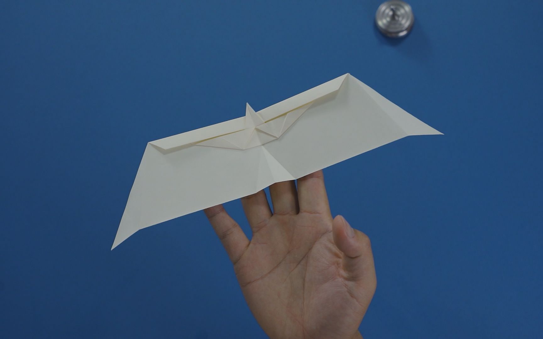 海鸥悬浮纸飞机怎么折图片