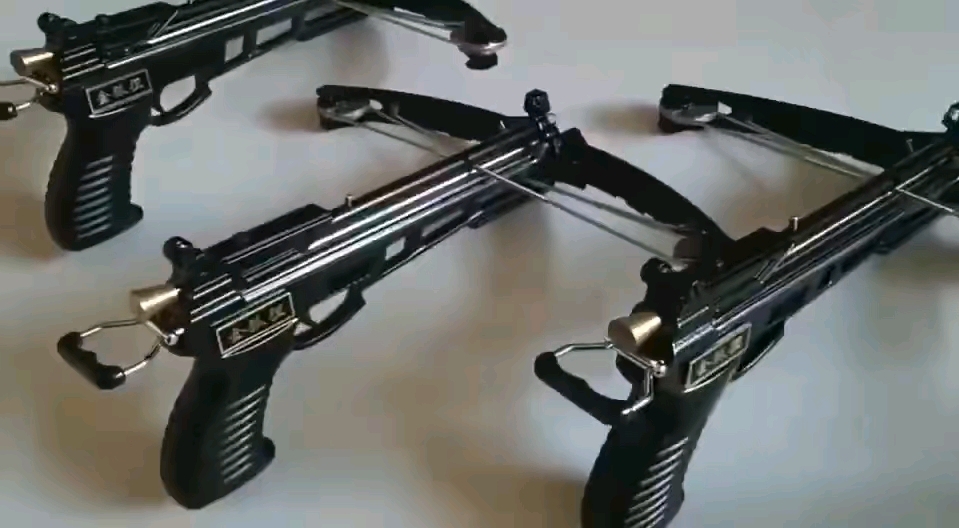 国外金狐狸大威力连发手弩.