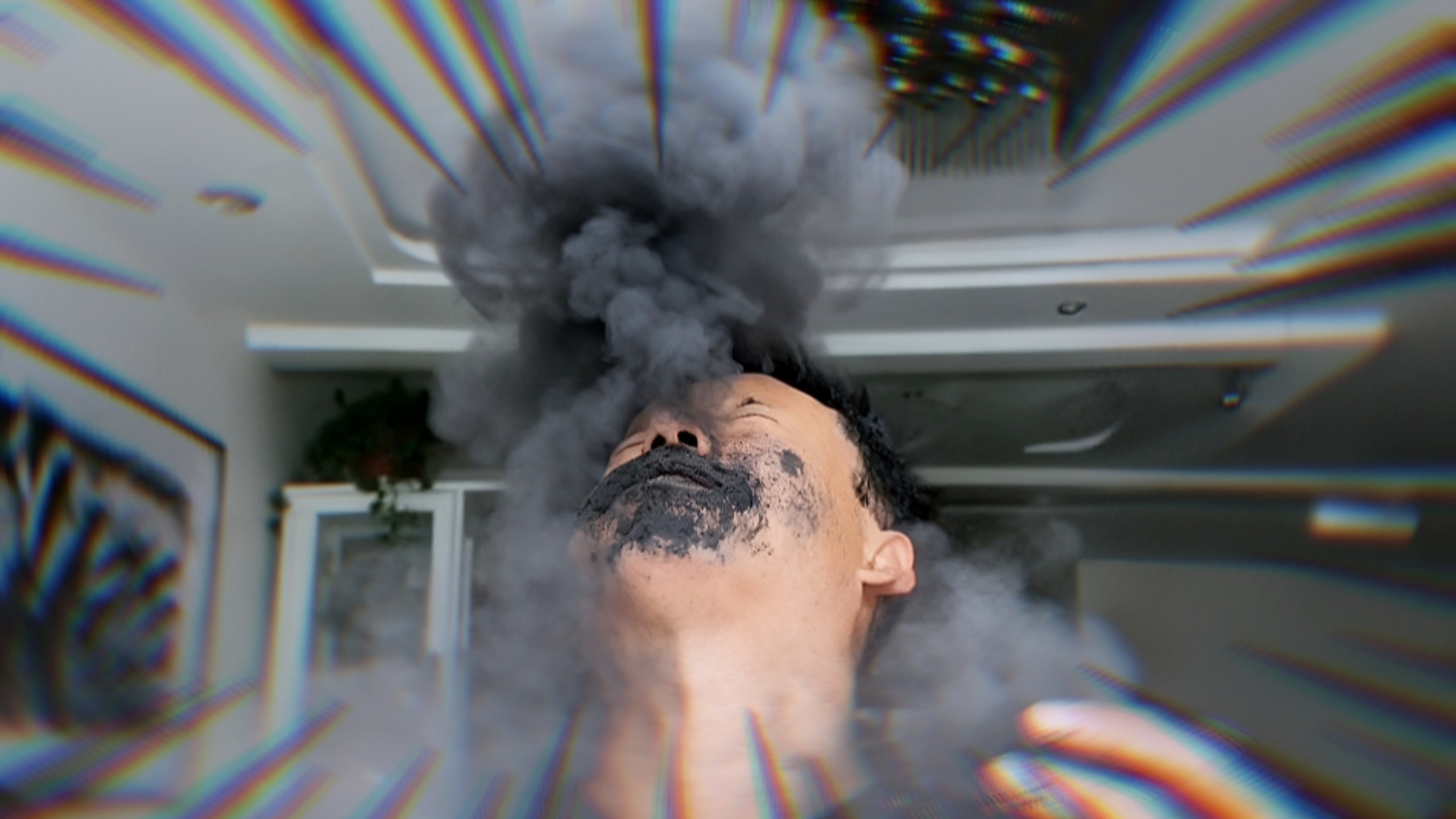 《椰壳灰咬人事件》