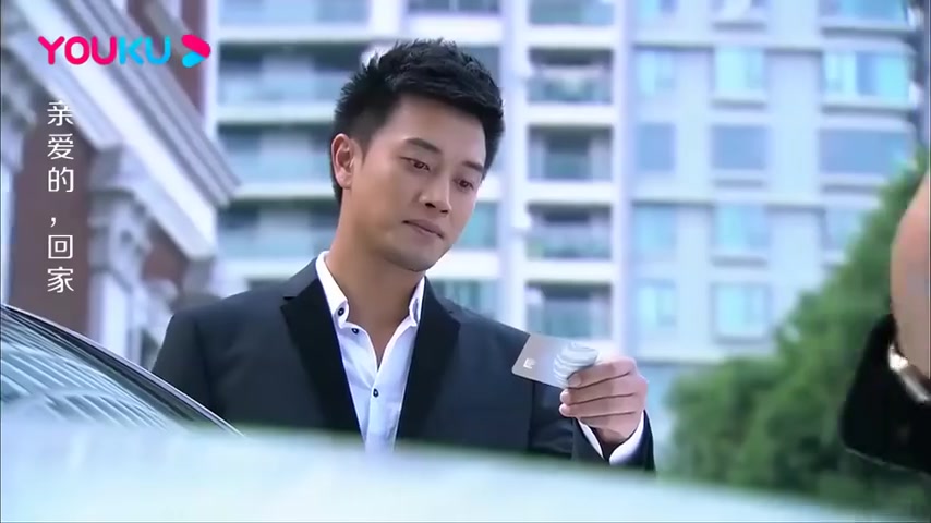 穷小子好心救了女孩一命没想到人家是董事长千金这下要走运了