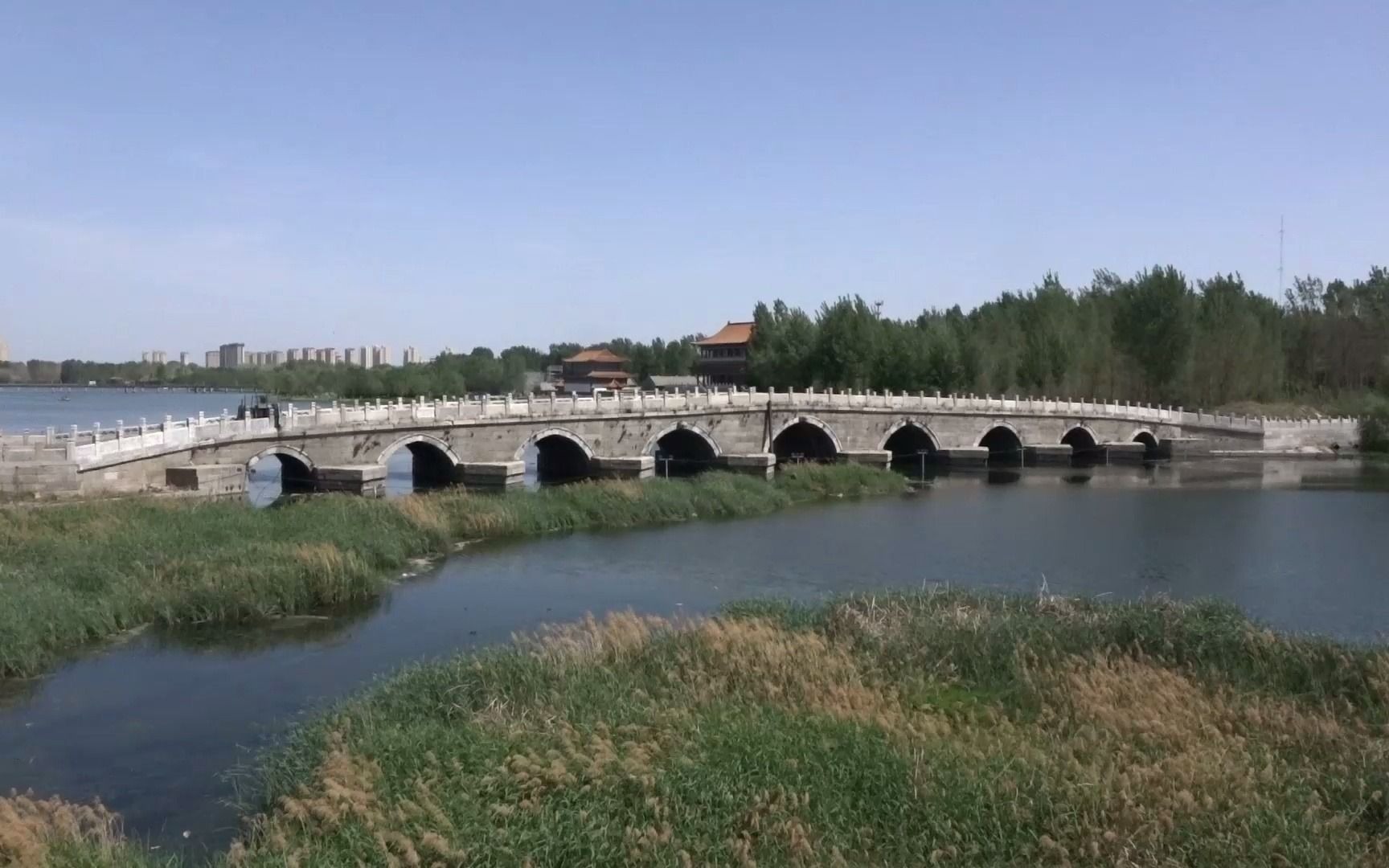 河北涿州大桥随拍,过桥向北通向北京