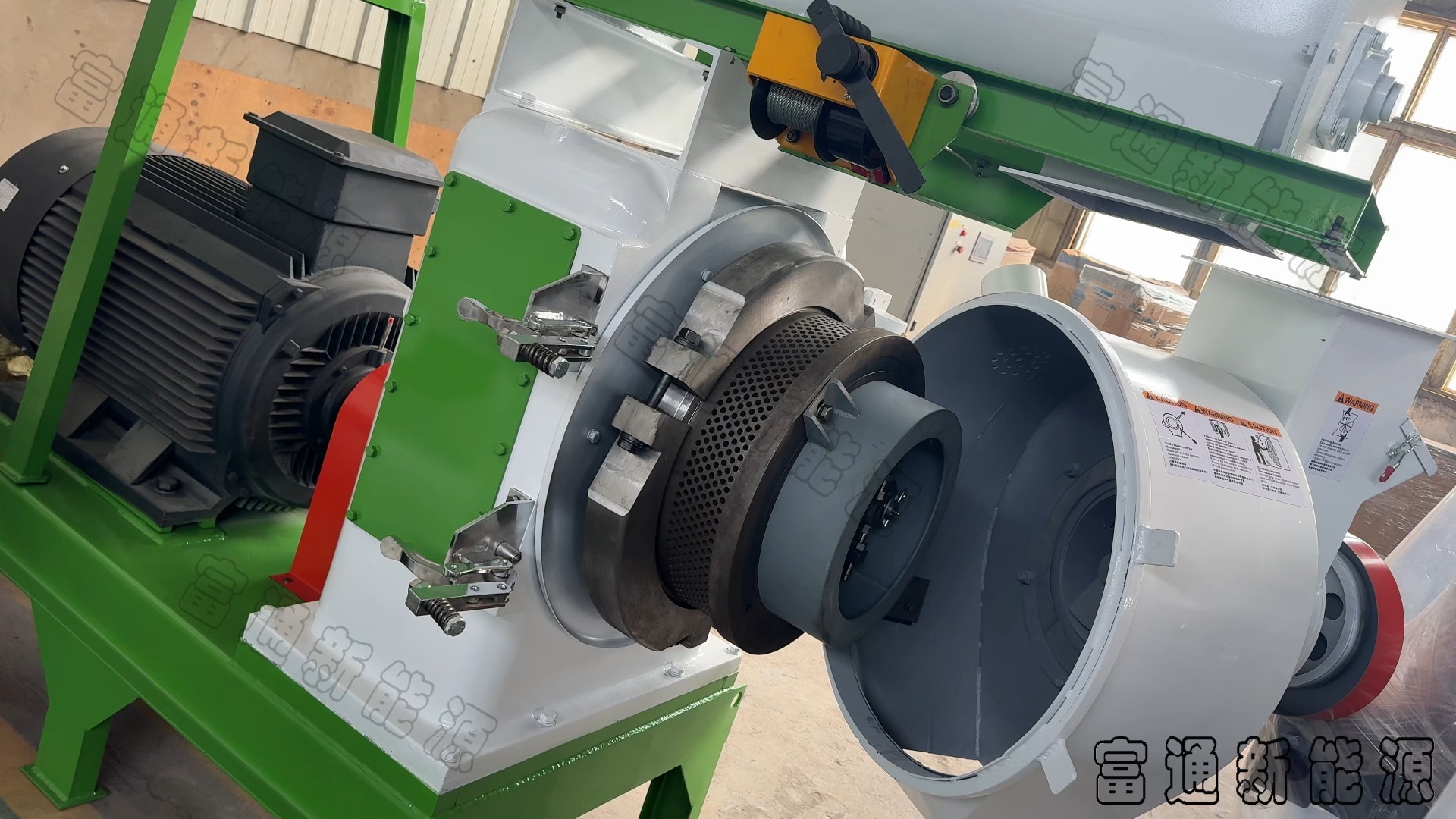 420型环模木屑颗粒机 秸秆颗粒机 木屑颗粒机 木屑制粒机