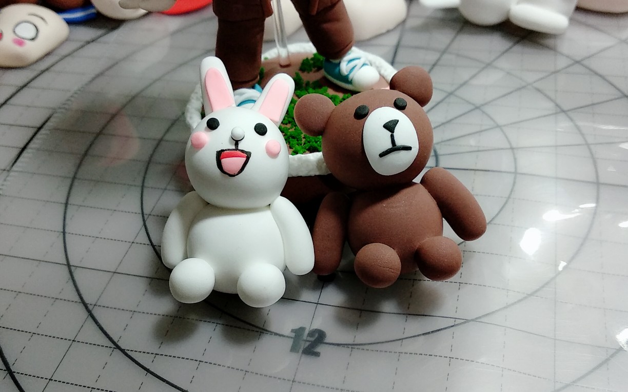 【超轻粘土】有身体的布朗熊和可妮兔制作之今天没啥状态,做的丑爆了
