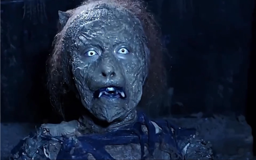 千年猫僵尸为祸人间,九叔施法引天雷将其杀死