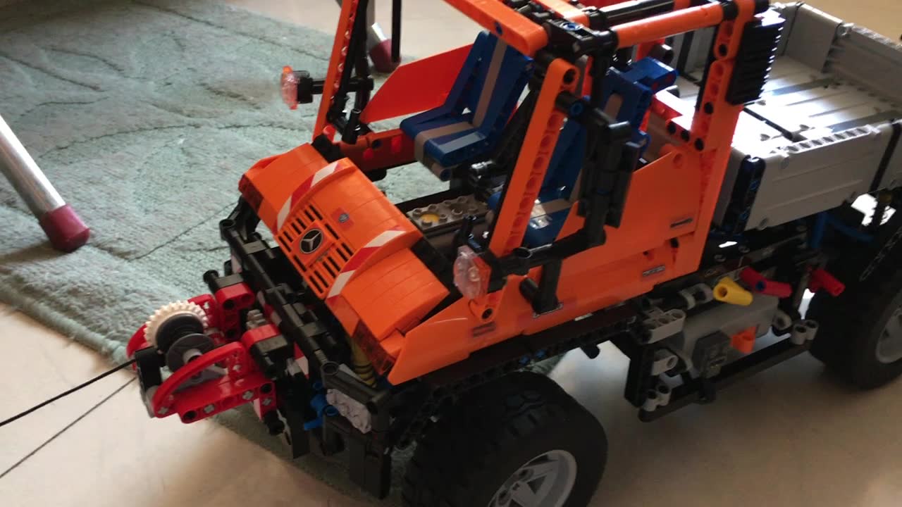 山寨乐高乌尼莫克绞盘运行视频