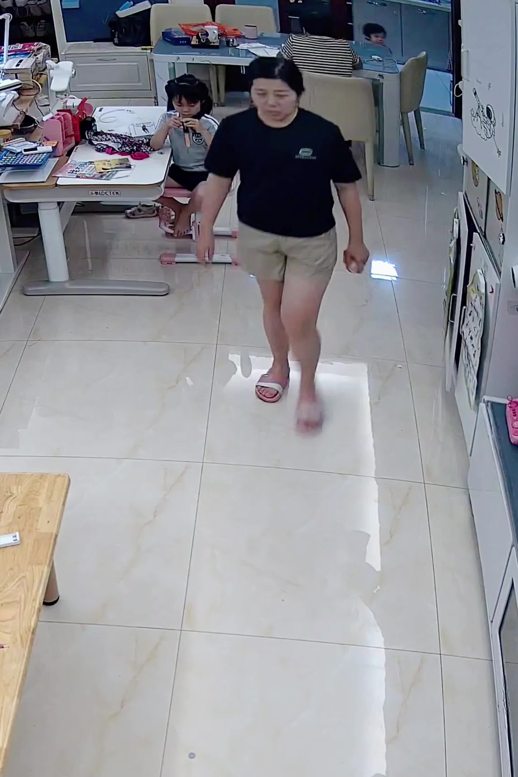 小二不认识外婆