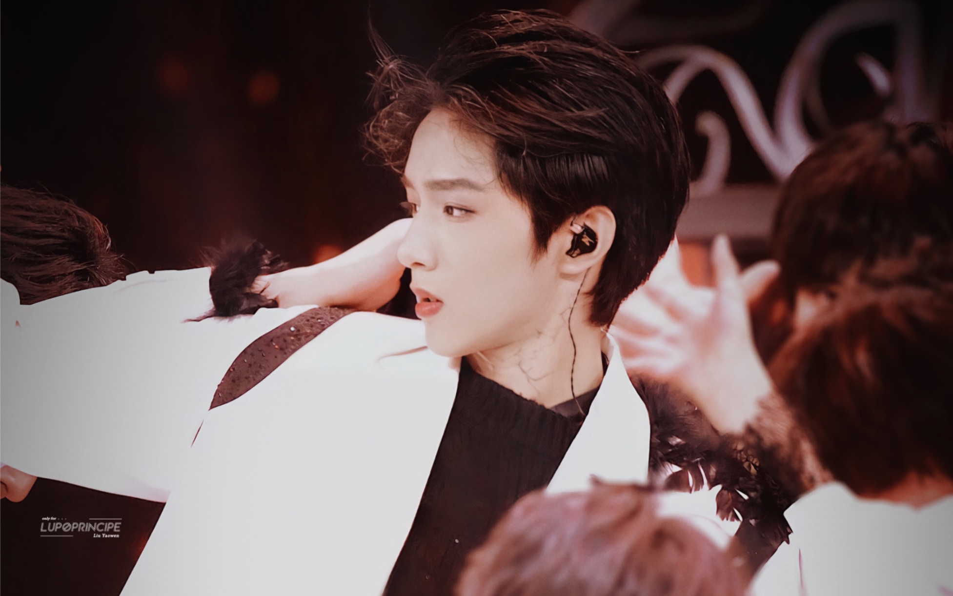 超帅初中生翻跳criminal! 刘耀文criminal三视角直拍