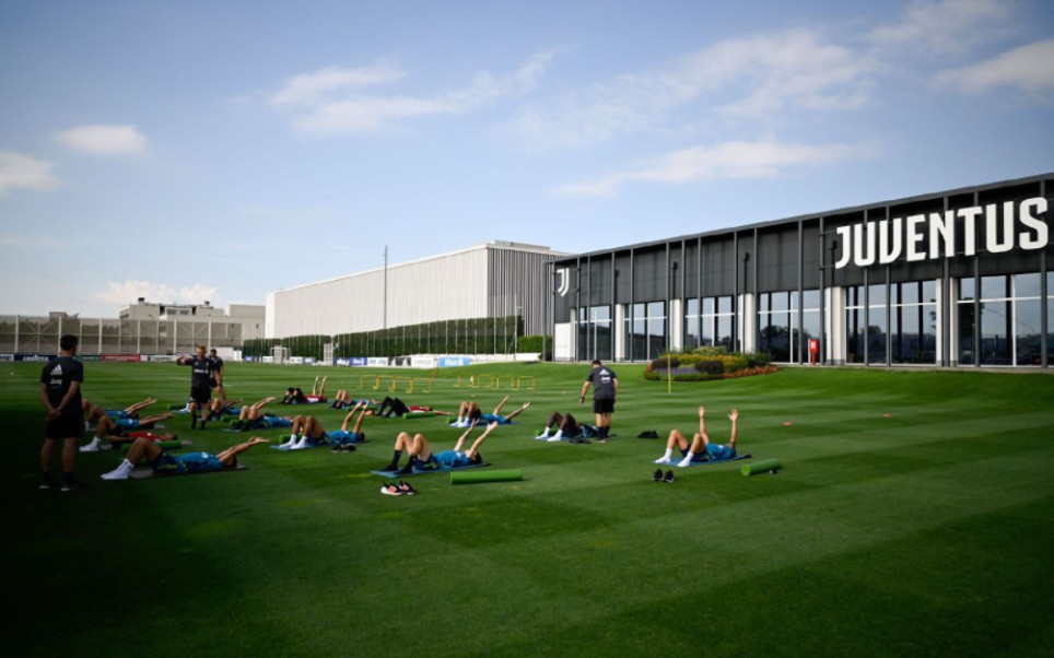 孔蒂纳萨开练了