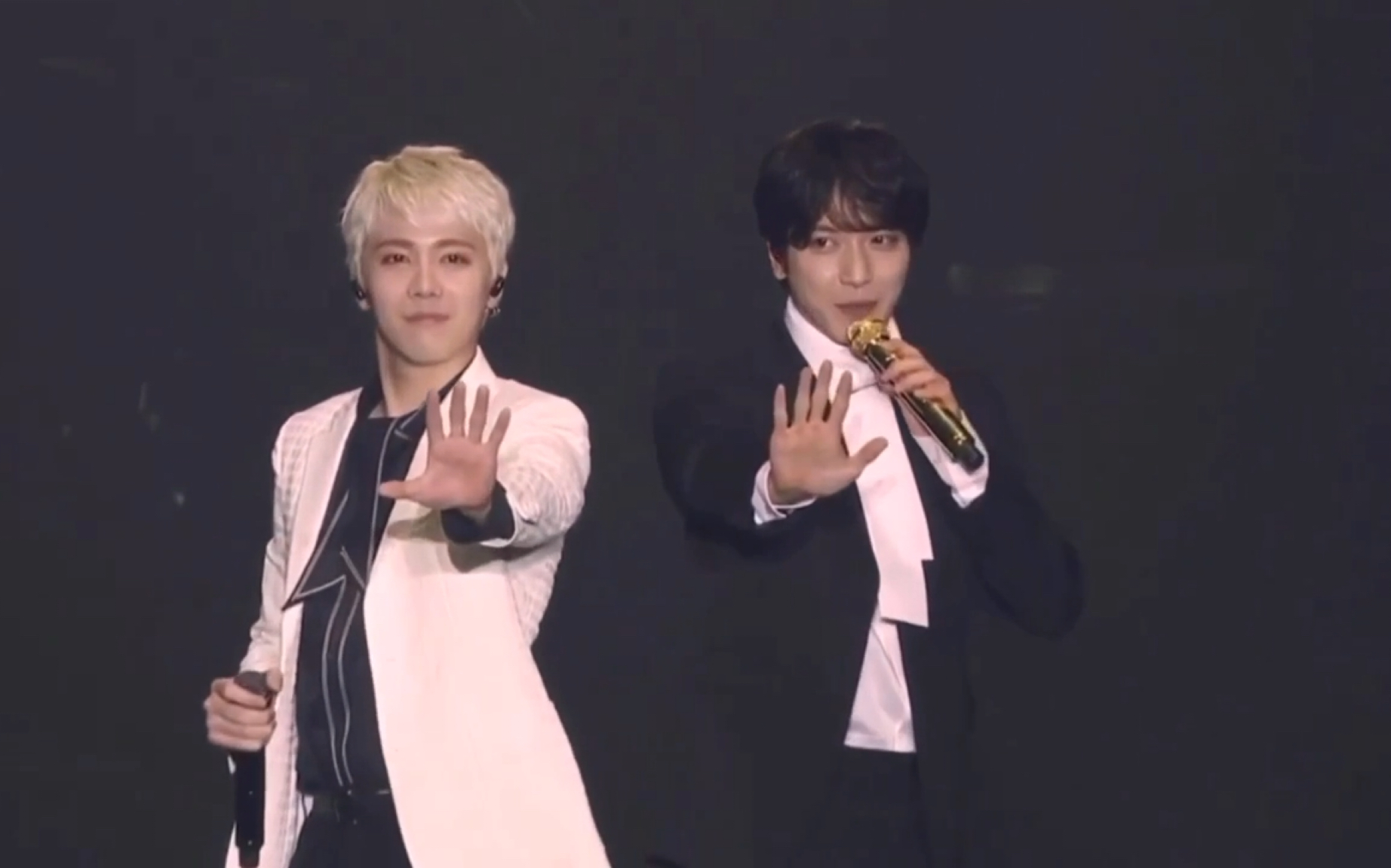 天呐前奏下来就哭了郑容和李洪基合唱原来是美男啊经典插曲舞台燃炸