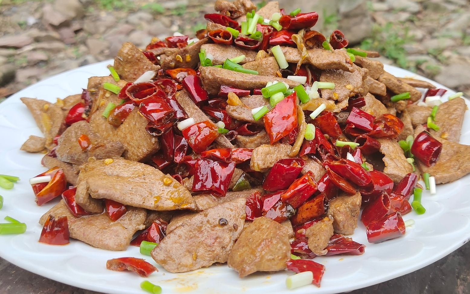 香辣爆炒猪肝的做法,猪肝滑嫩爽口无腥味,香辣过瘾特好吃_哔哩哔哩