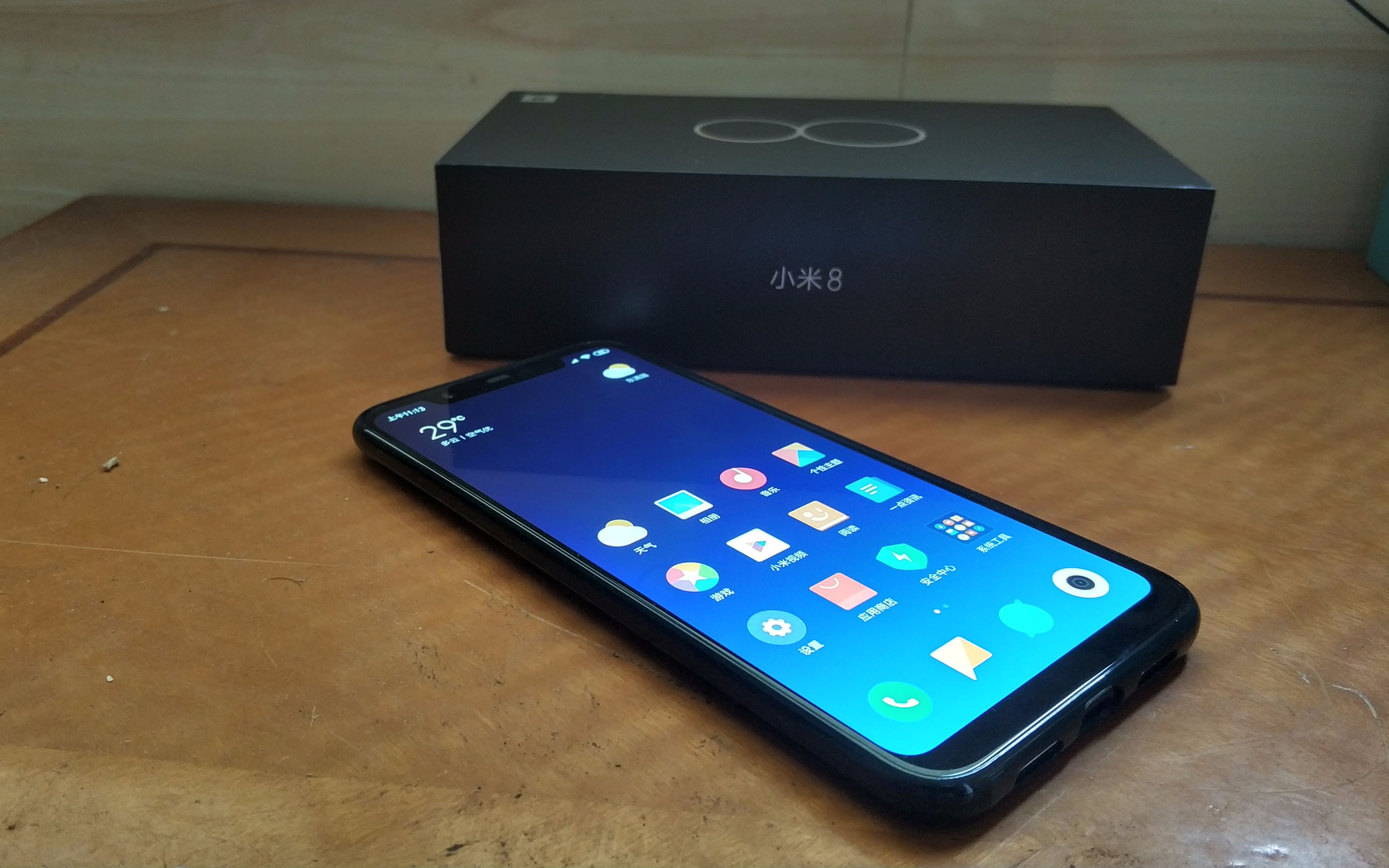 小米8黑色开箱视频运存8g内存128g