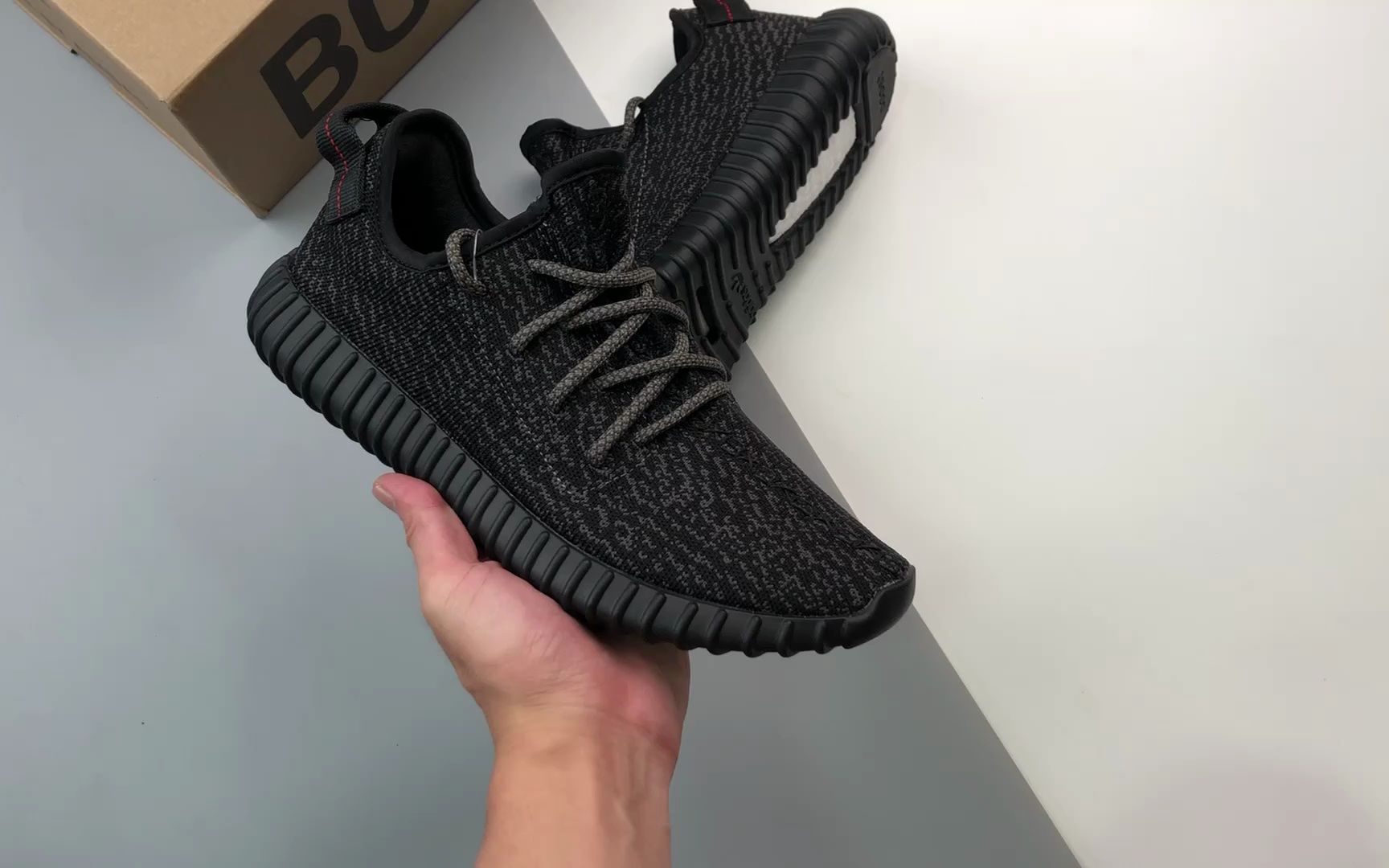 yeezy boost 350 v1 "pirate black" 初代黑武士