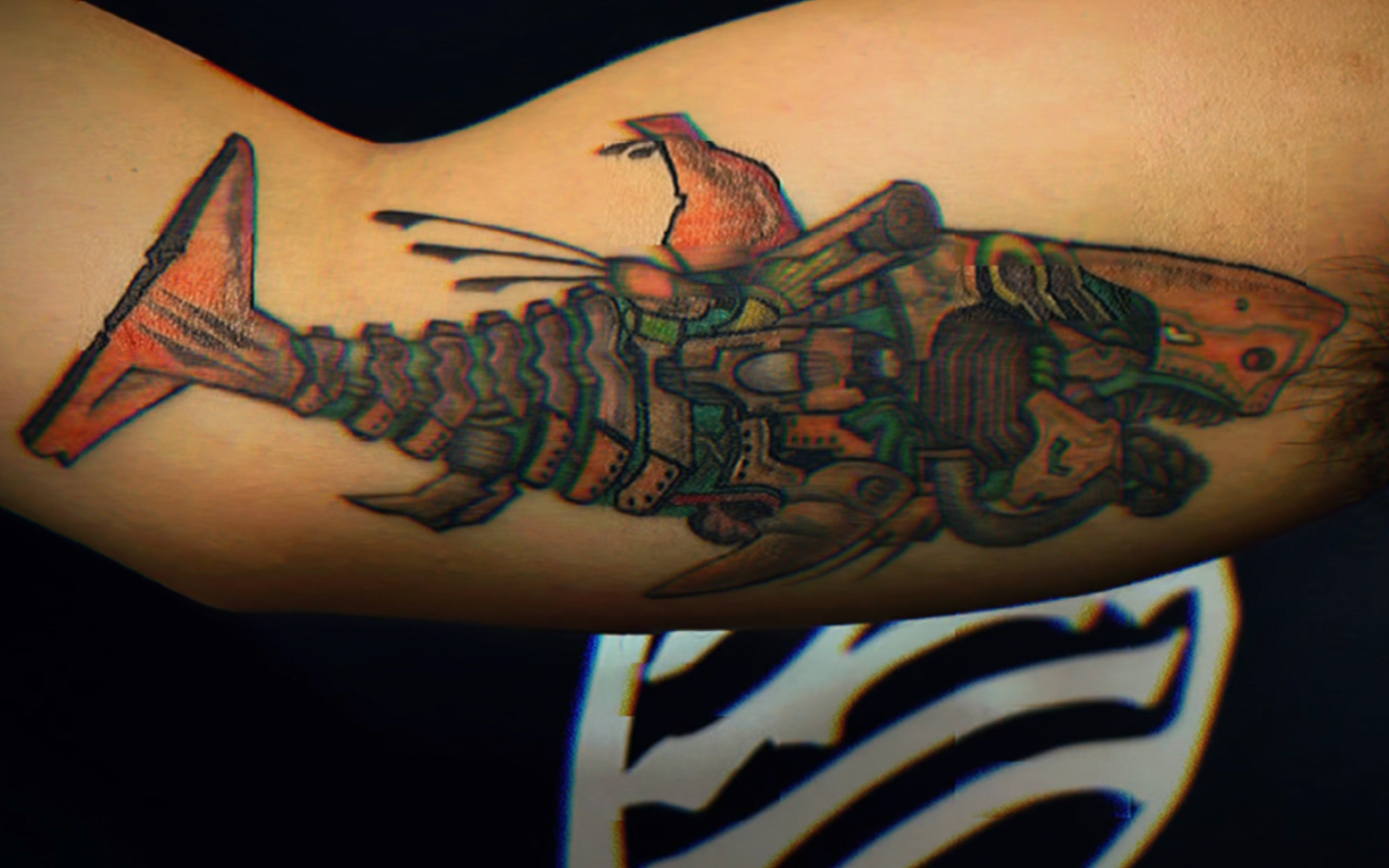 机甲鲨鱼,铭源·精衛作品;东营纹身