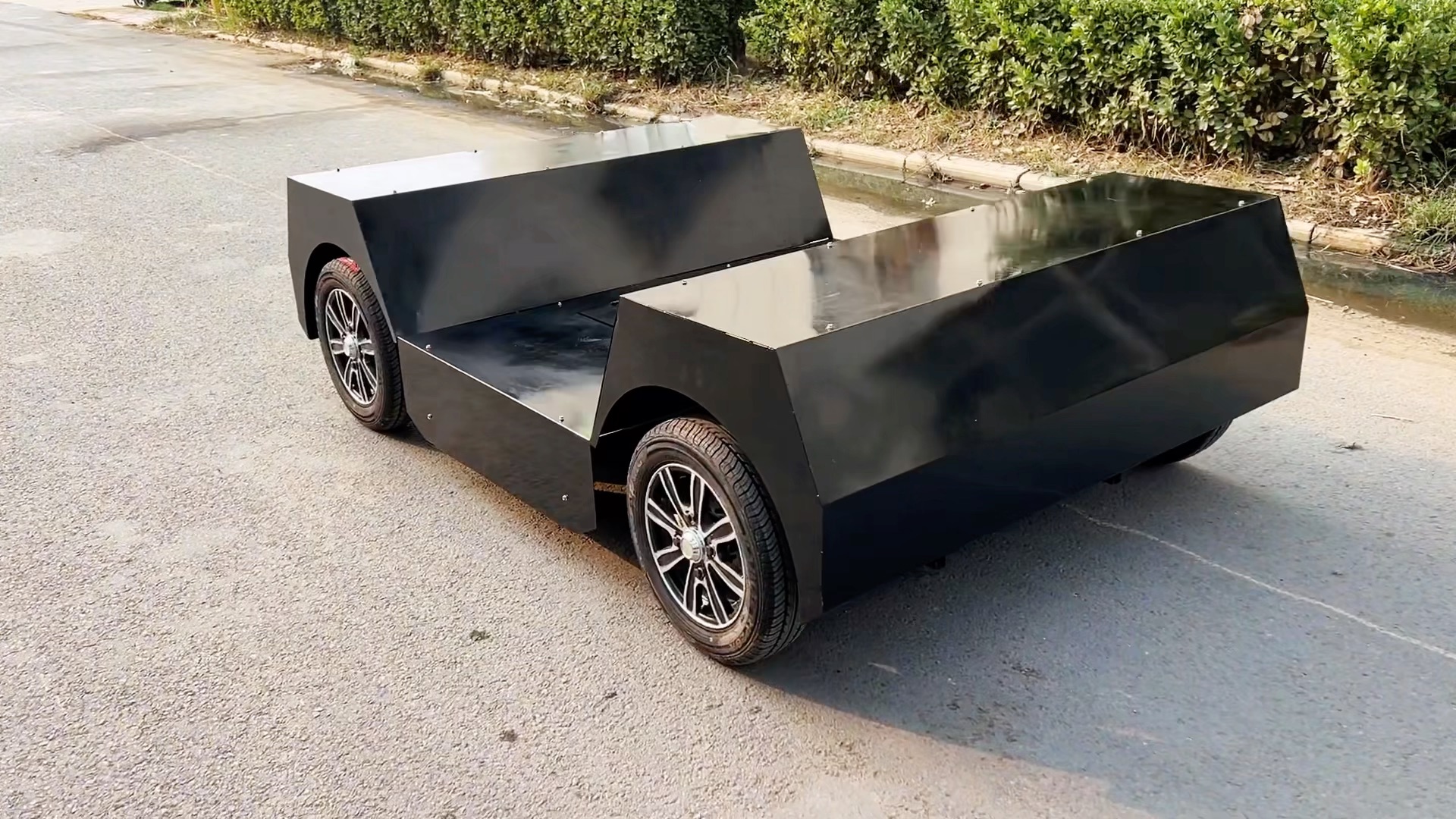 越野无人车,山地运输,遥控牵引控制,无人驾驶,路径规划,路面视觉识别