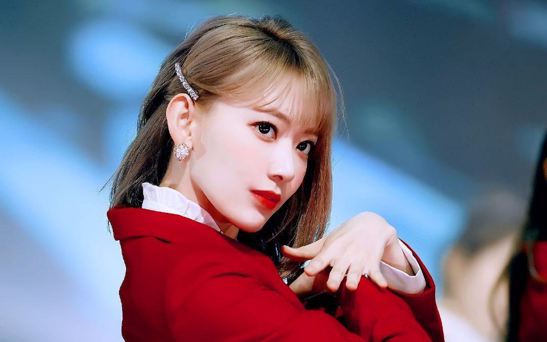 izone 宮脇咲良回归violeta直拍 饭拍合集[4k] 周偶片段直拍