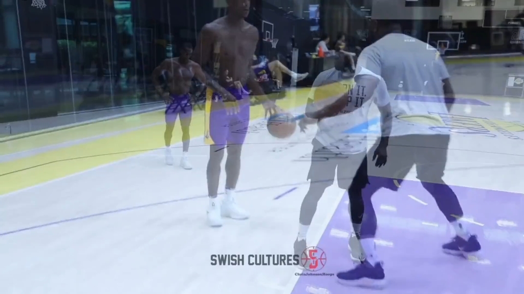 99掌握篮球技巧:"欧洲步"细节解析!